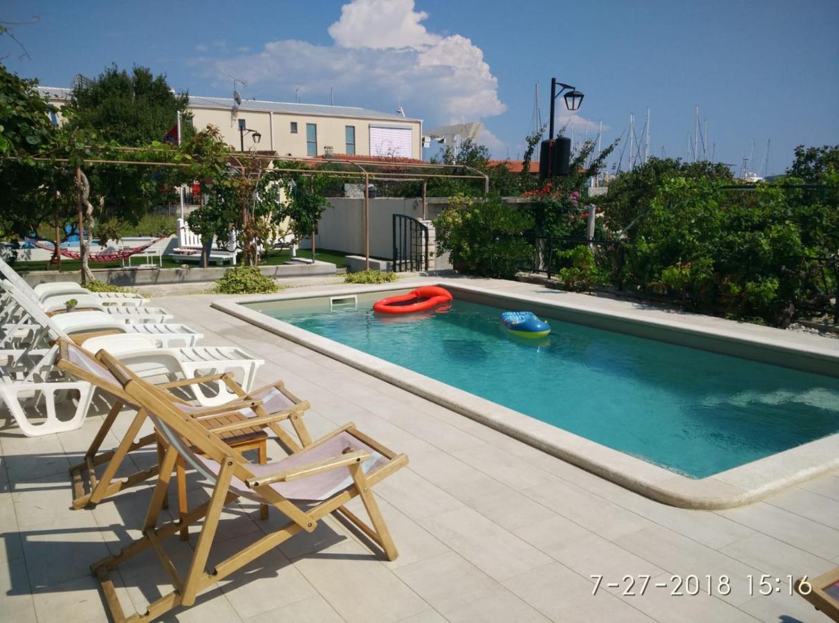 Apartments Gina Трогир Экстерьер фото
