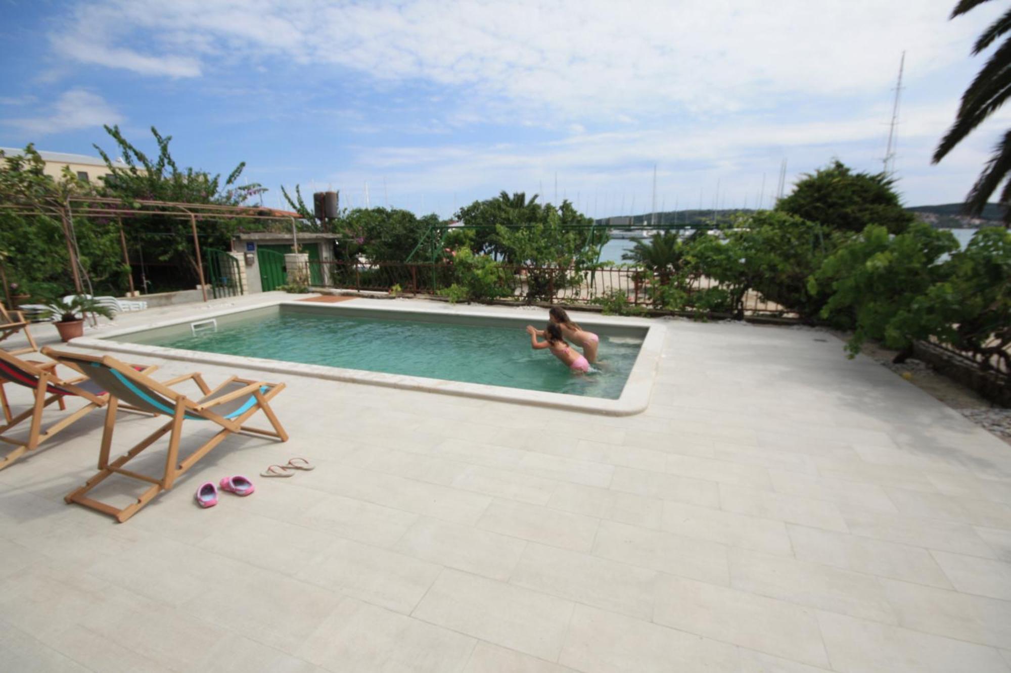 Apartments Gina Трогир Экстерьер фото