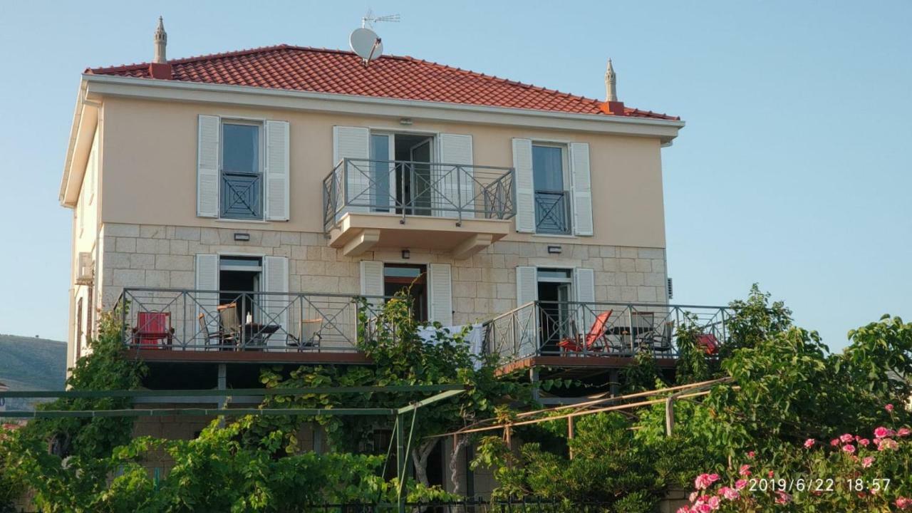 Apartments Gina Трогир Экстерьер фото